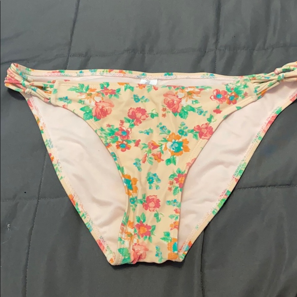 Floral bikini bottoms